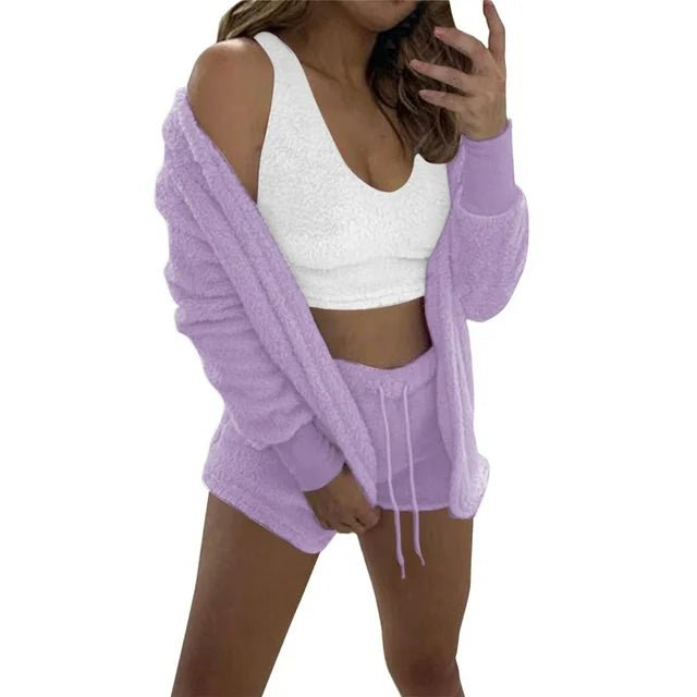 ملابس شتوية مريحة من القطيفة